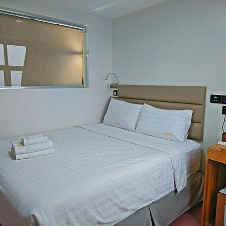 Sempre Premier Inn - Mactan Airport Hotel Lapu-Lapu City Eksteriør billede