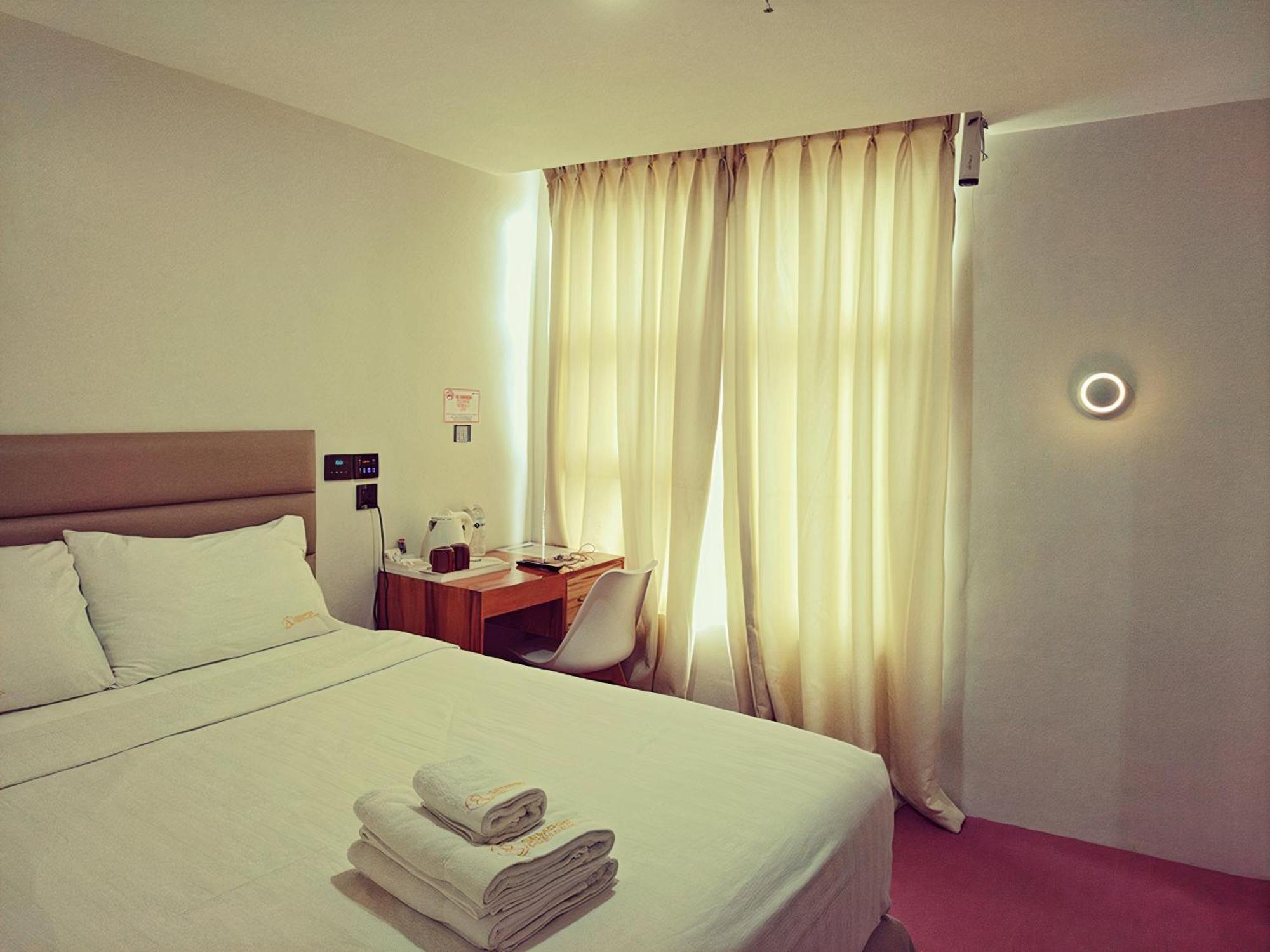 Sempre Premier Inn - Mactan Airport Hotel Lapu-Lapu City Eksteriør billede