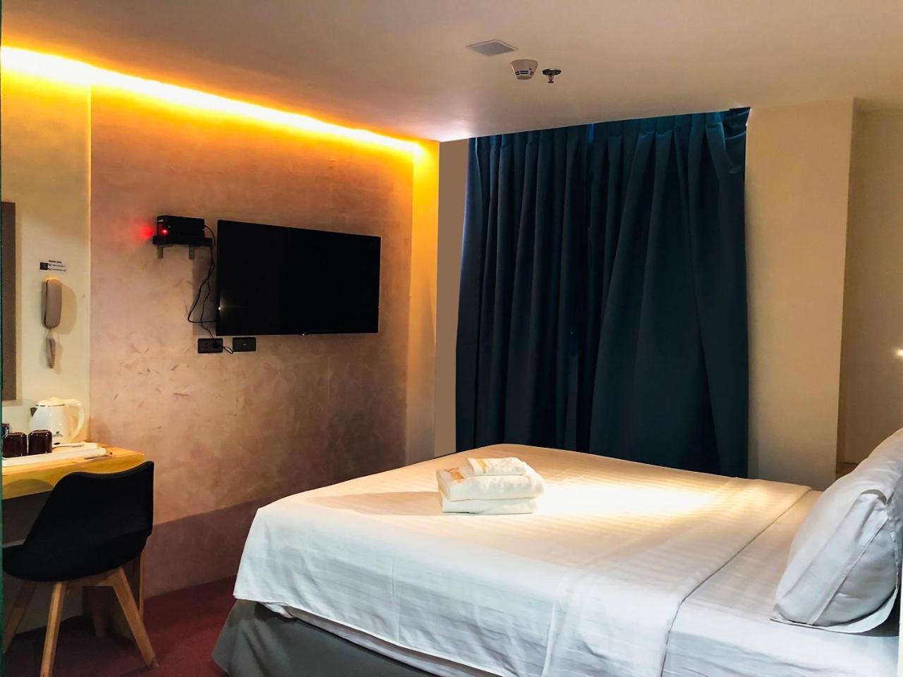 Sempre Premier Inn - Mactan Airport Hotel Lapu-Lapu City Eksteriør billede